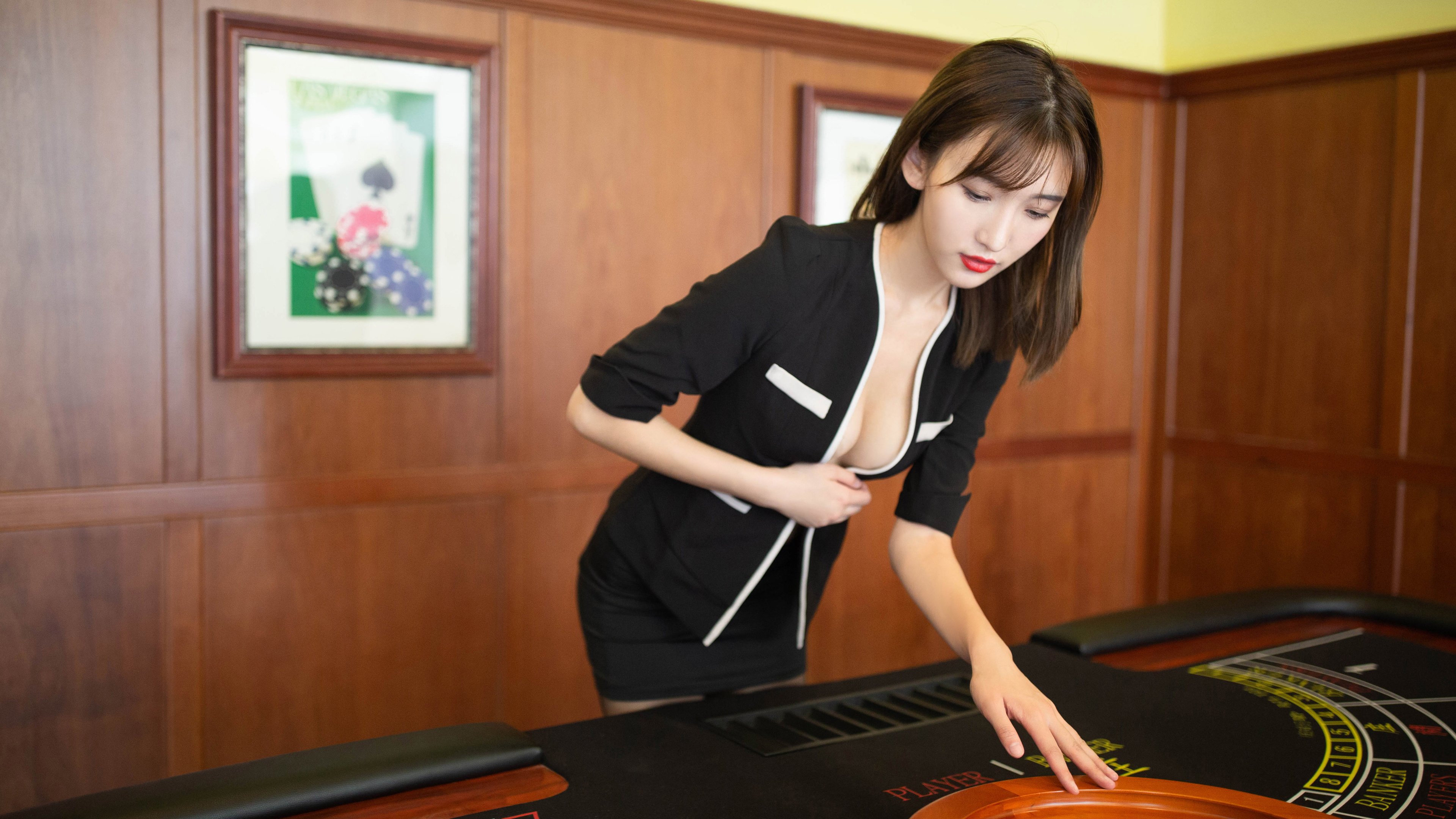 -WRC驾驶技巧：从新手到高手的提升路径，wrc车手的车技有多高